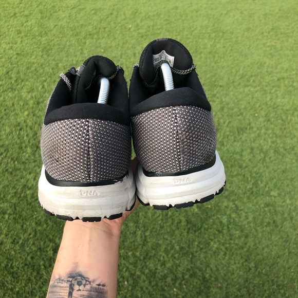 Brooks *Revel 2* Black Gray Running Shoes Men’s Size 11 Medium (D) 1102921D097 - Picture 5 of 8